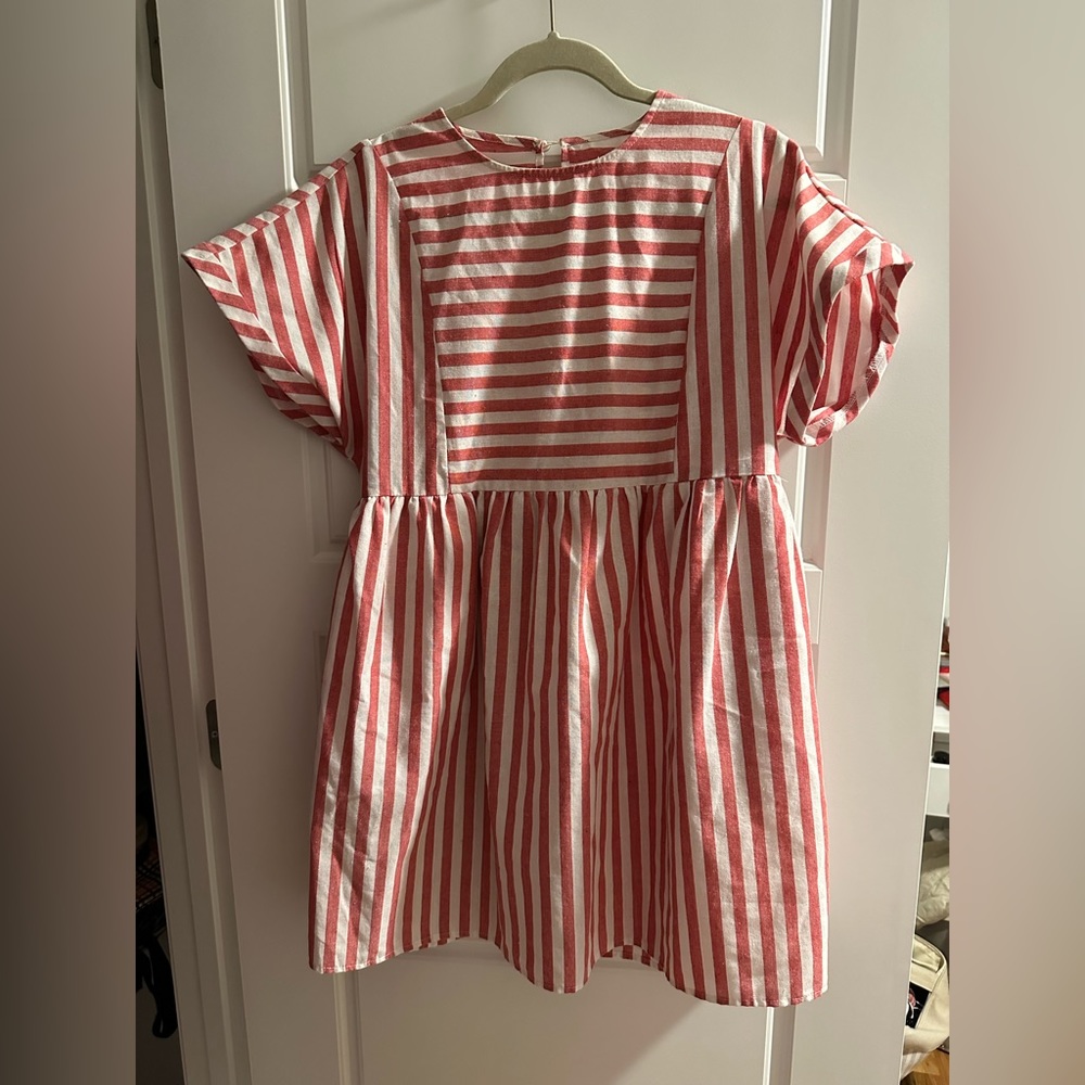 fun little striped dress!